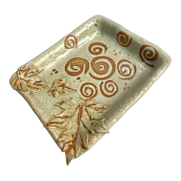 Handmade serving dish pottery for N. Hyde from Montreat Center. - Picture 7 of 14